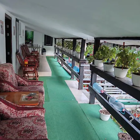 Pensiunea Casa Montana Guest house *